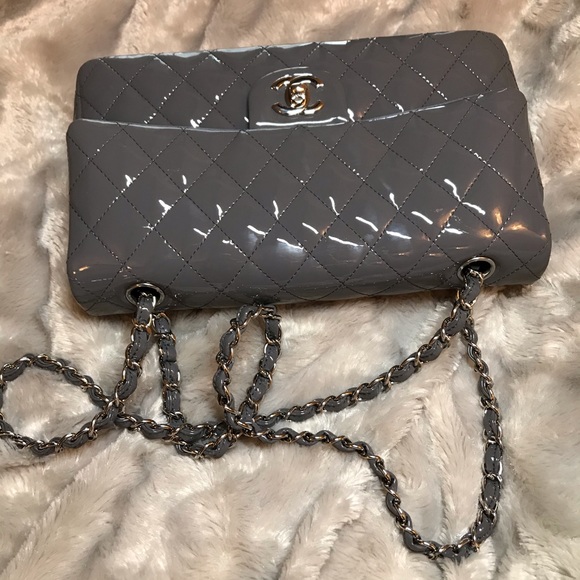 SOLD 💕 Chanel “Limited Edition” Enamel Grey - Picture 5 of 13